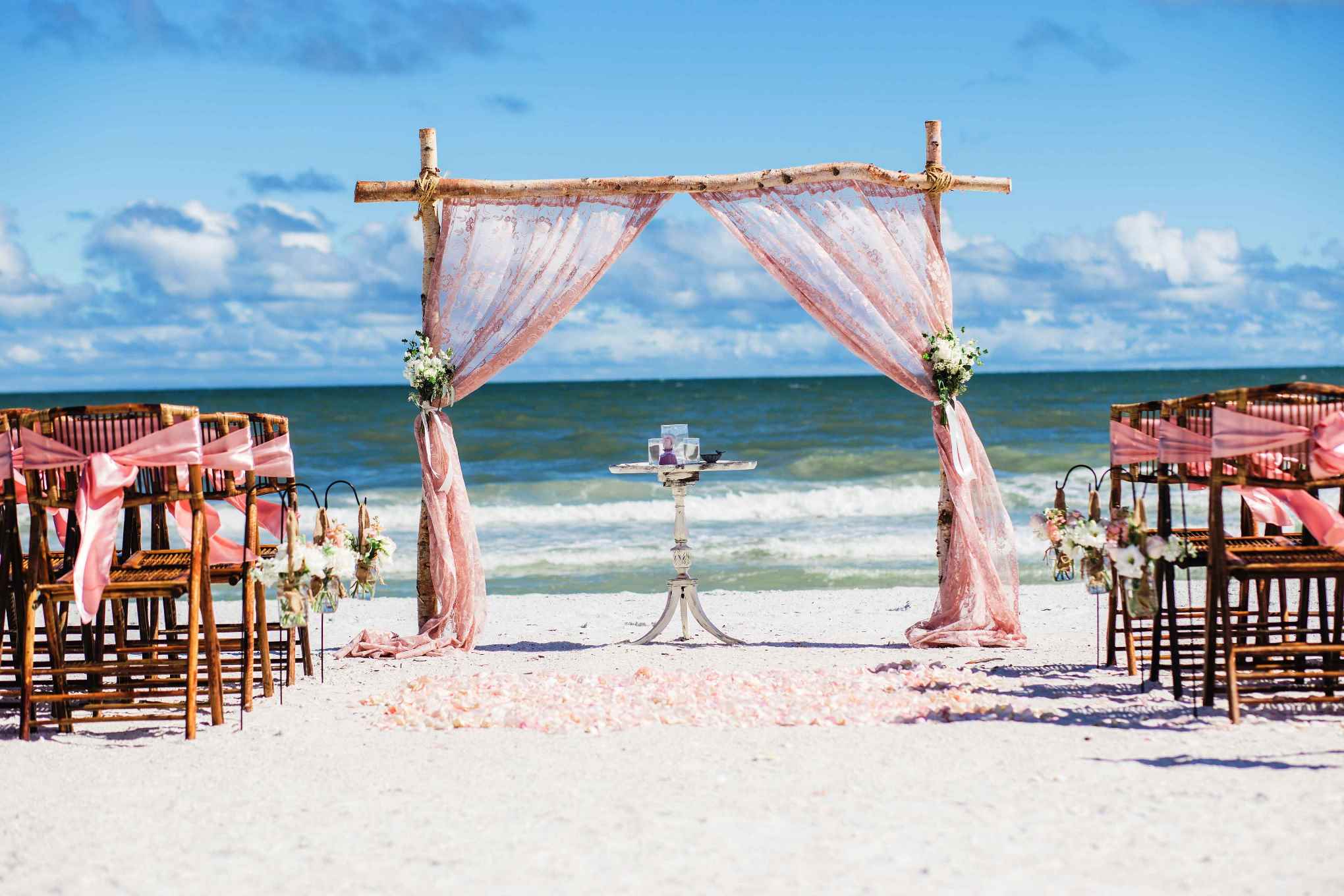 Important Tips for Beach Weddings